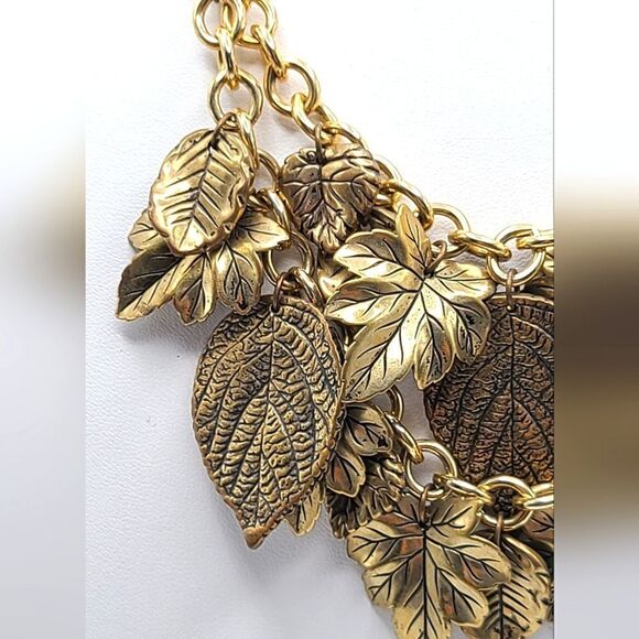 Karla Jordan Original Necklace and Earrings,  goldtone leaves - Picture 6 of 12